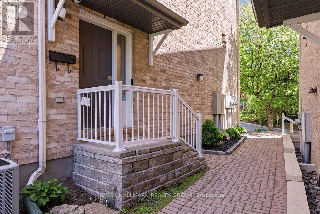 8 Pondside Private, Ottawa, ON - Outdoor With Deck Patio Veranda With Exterior