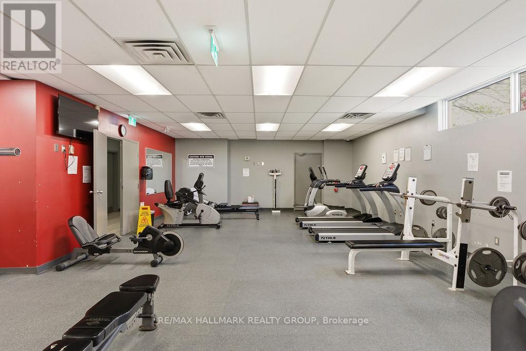 8 Pondside Private, Ottawa, ON - Indoor Photo Showing Gym Room