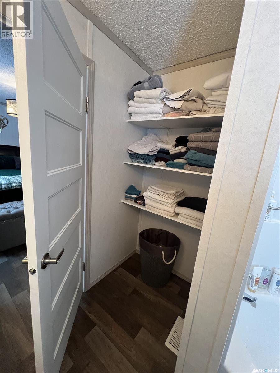 215 1St Street W, Meota, SK - Indoor Photo Showing Other Room