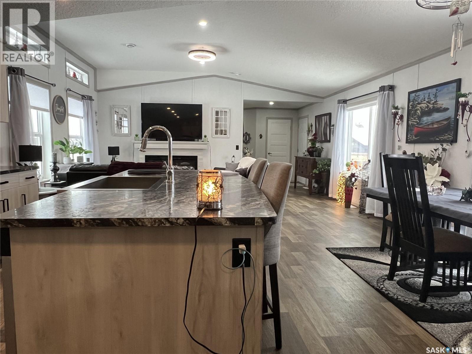215 1St Street W, Meota, SK - Indoor Photo Showing Other Room