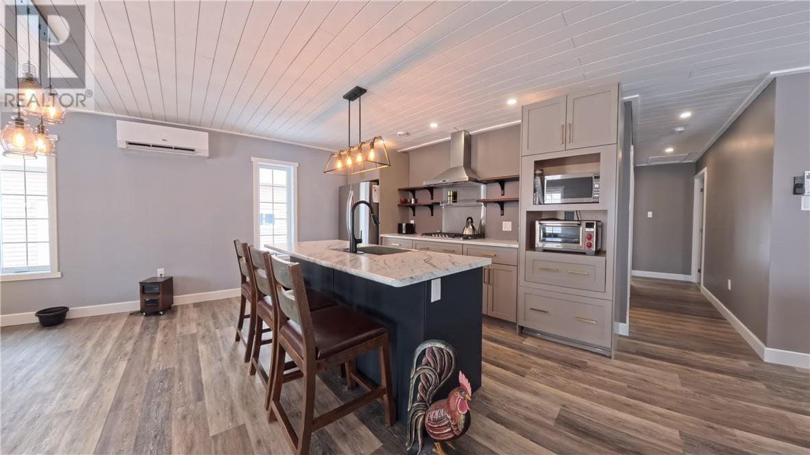 29 Vankoughnet St. E., Little Current, ON - Indoor Photo Showing Kitchen With Upgraded Kitchen