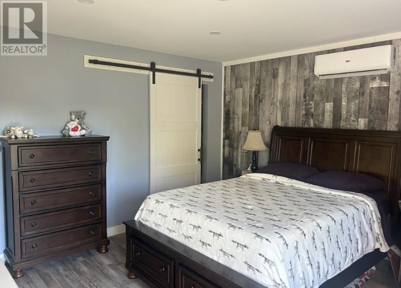 29 Vankoughnet St. E., Little Current, ON - Indoor Photo Showing Bedroom