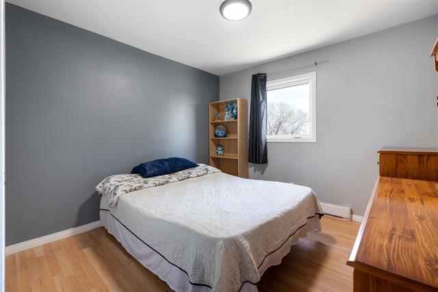 358 Ennis Cr, Treherne, MB