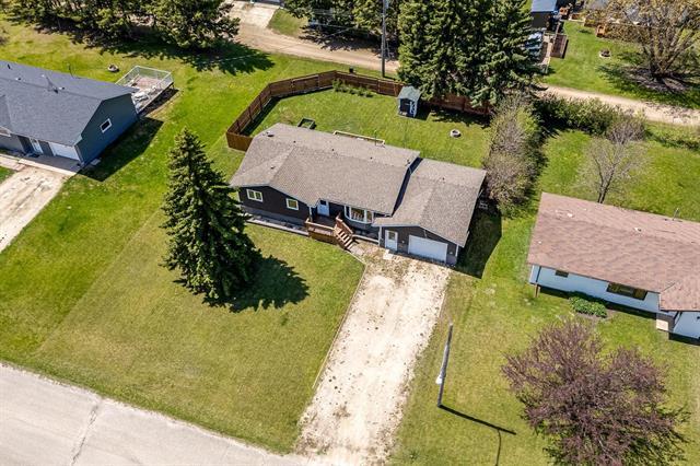 358 Ennis Cr, Treherne, MB