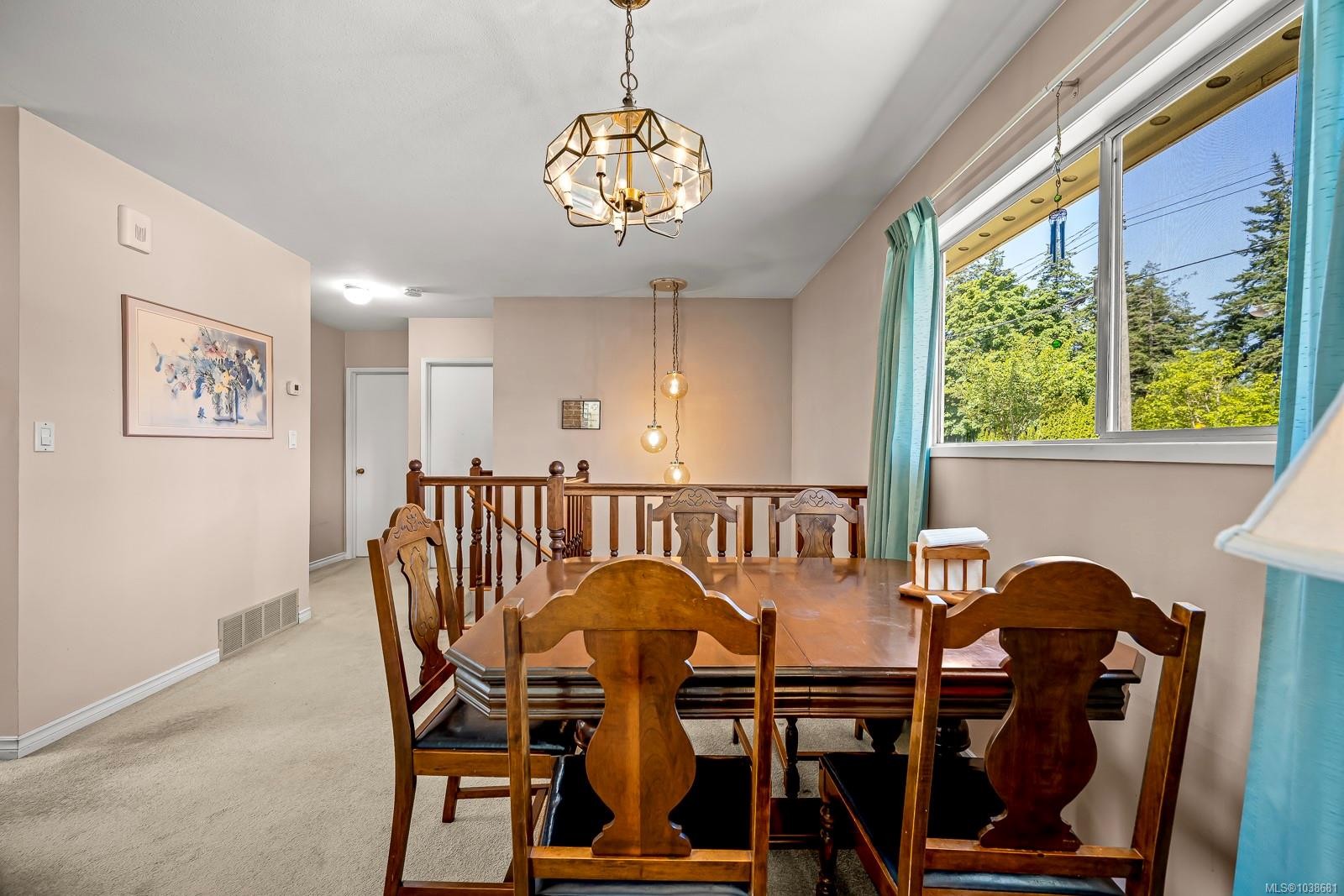 1617 Robb Ave, Comox, BC