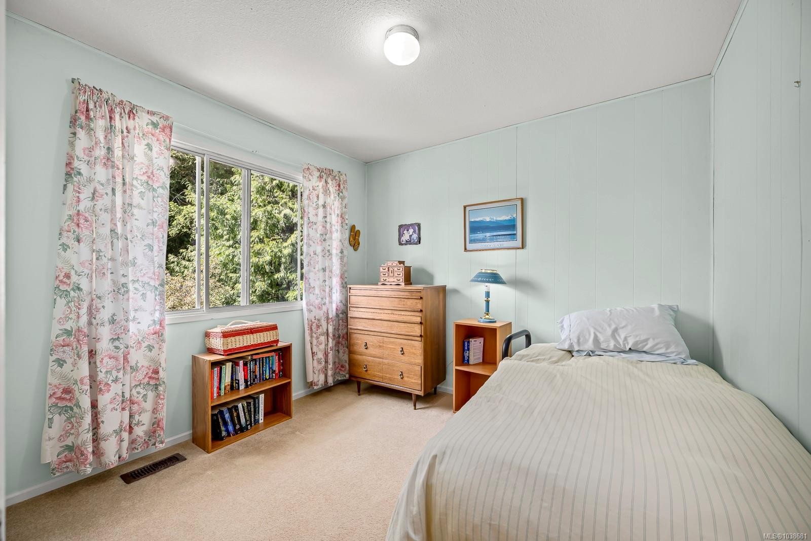 1617 Robb Ave, Comox, BC