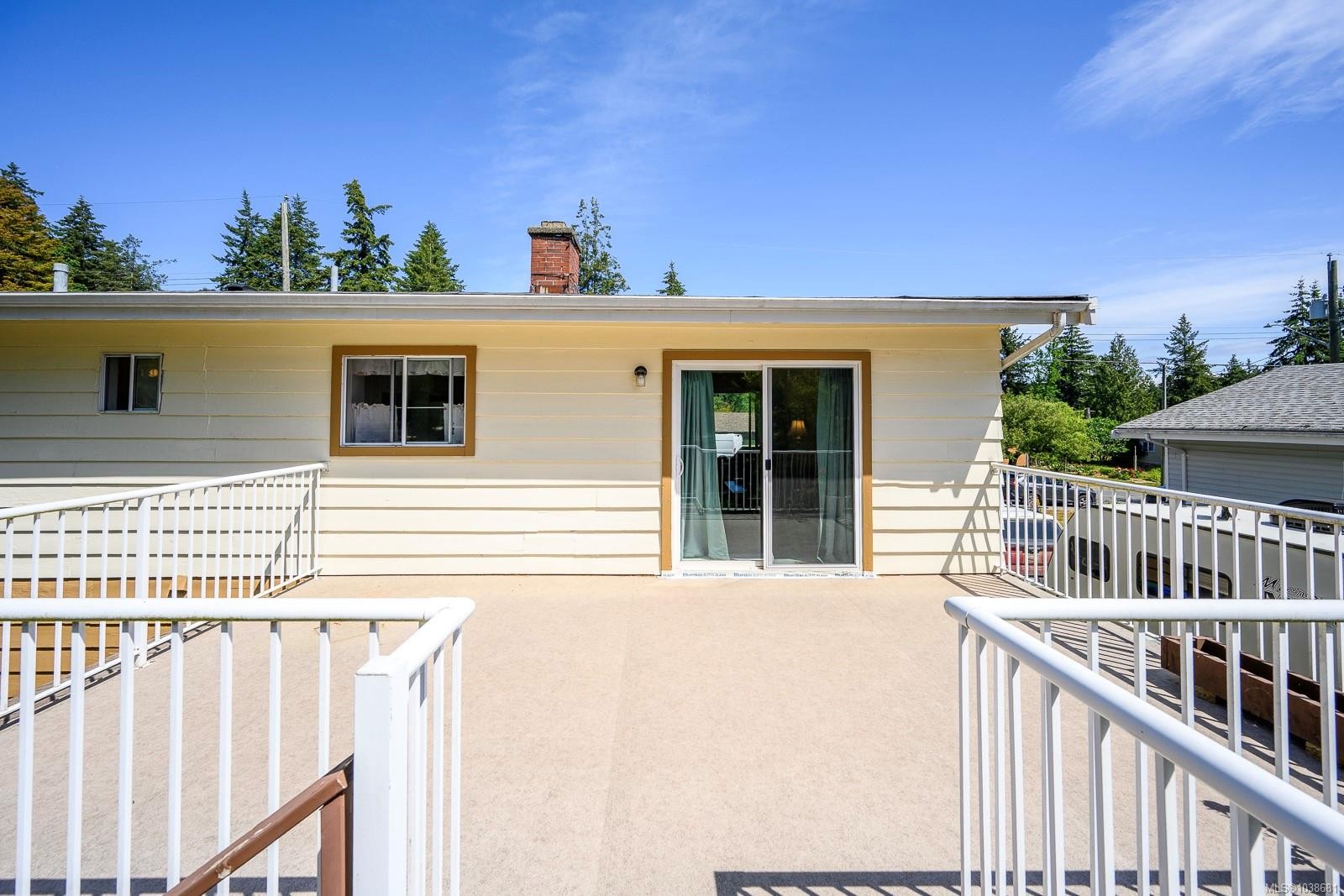 1617 Robb Ave, Comox, BC