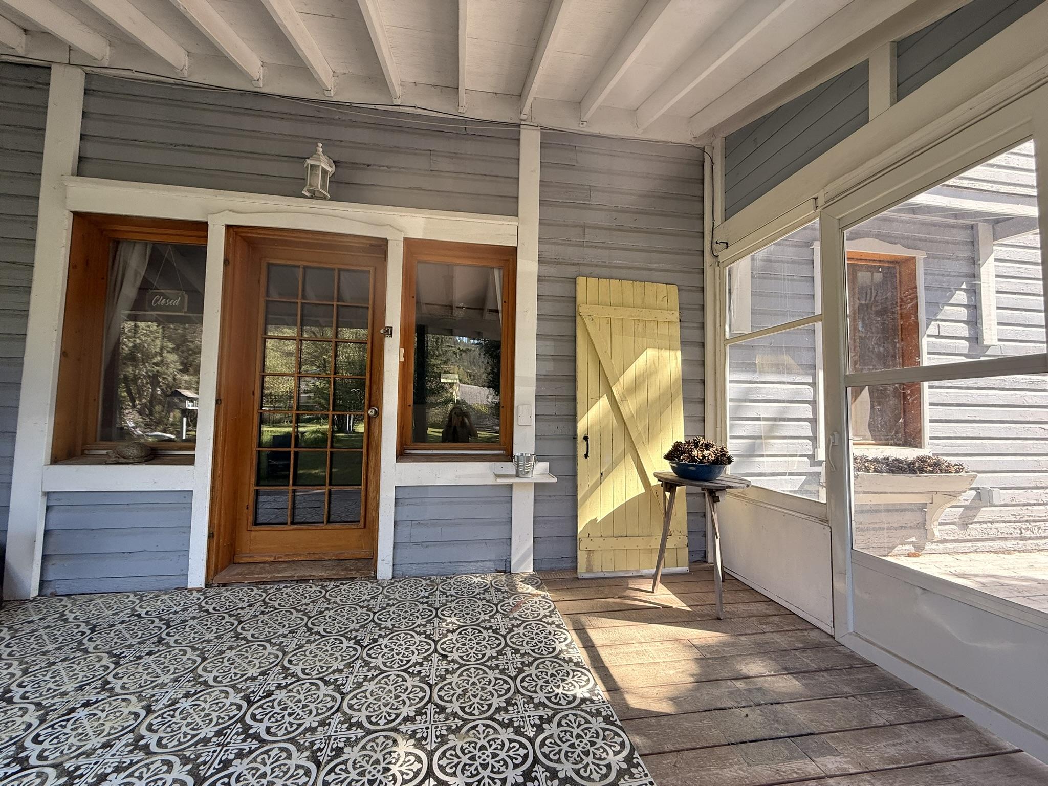 9215 Main Avenue, Wilmer, BC