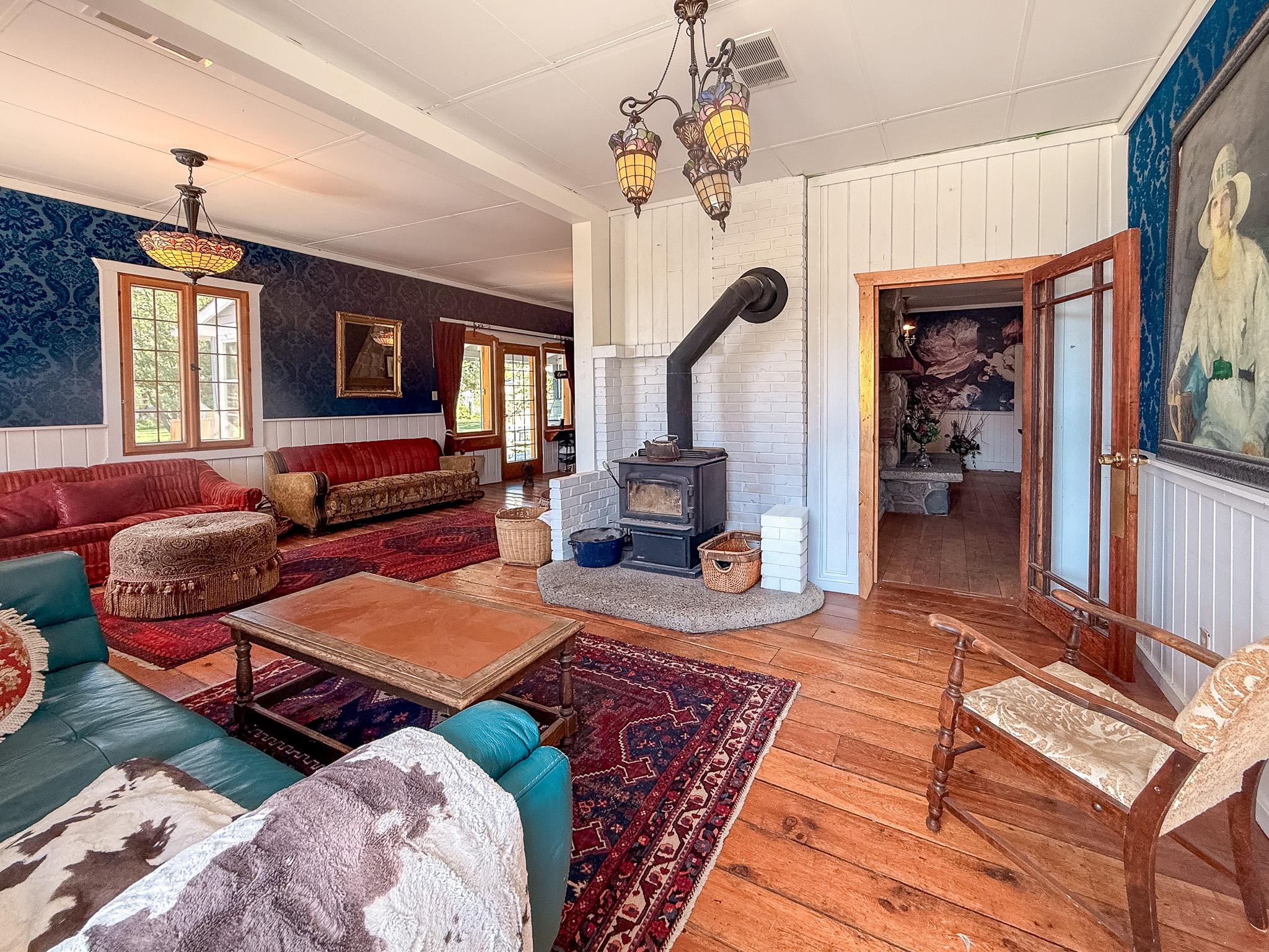 9215 Main Avenue, Wilmer, BC