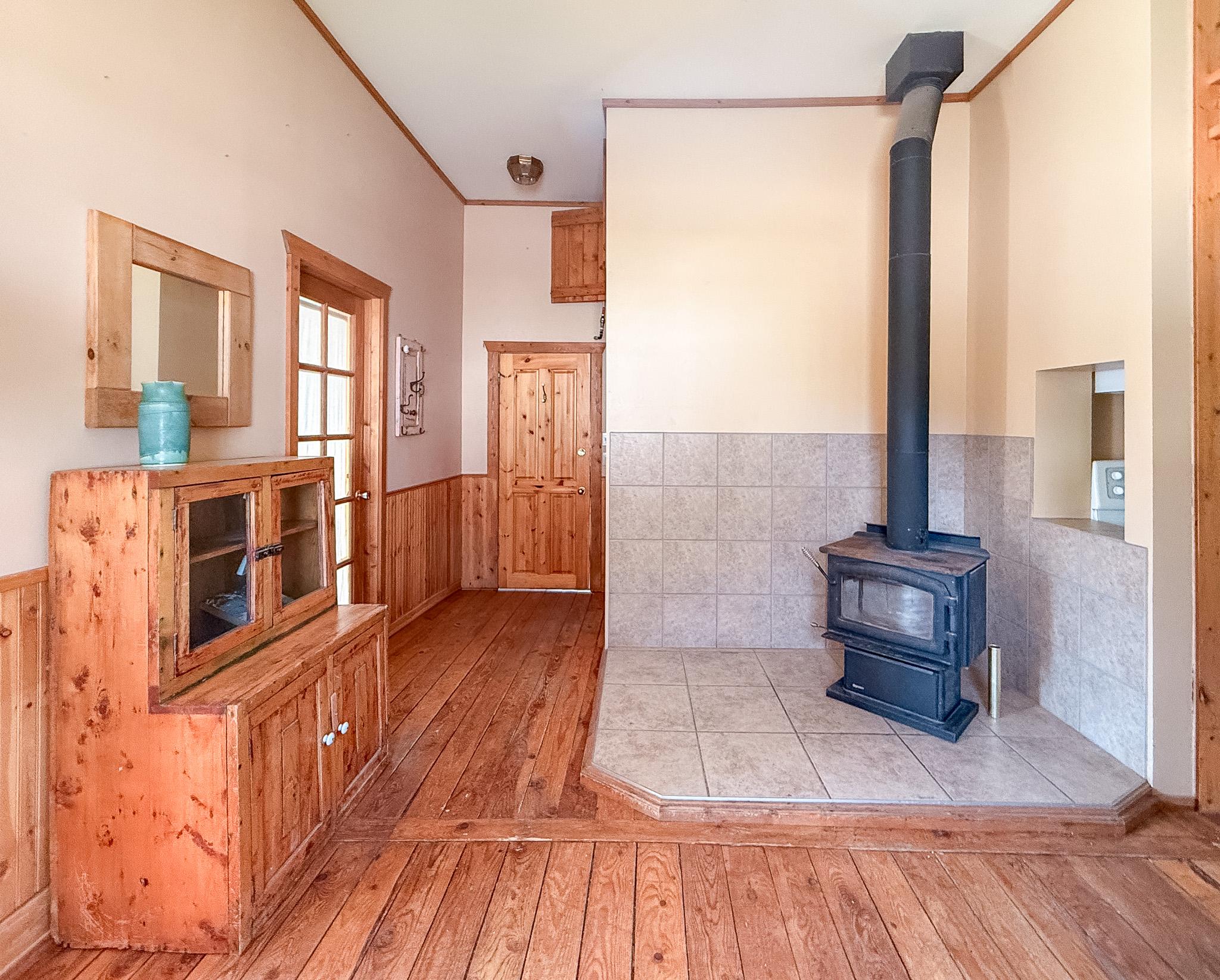 9215 Main Avenue, Wilmer, BC