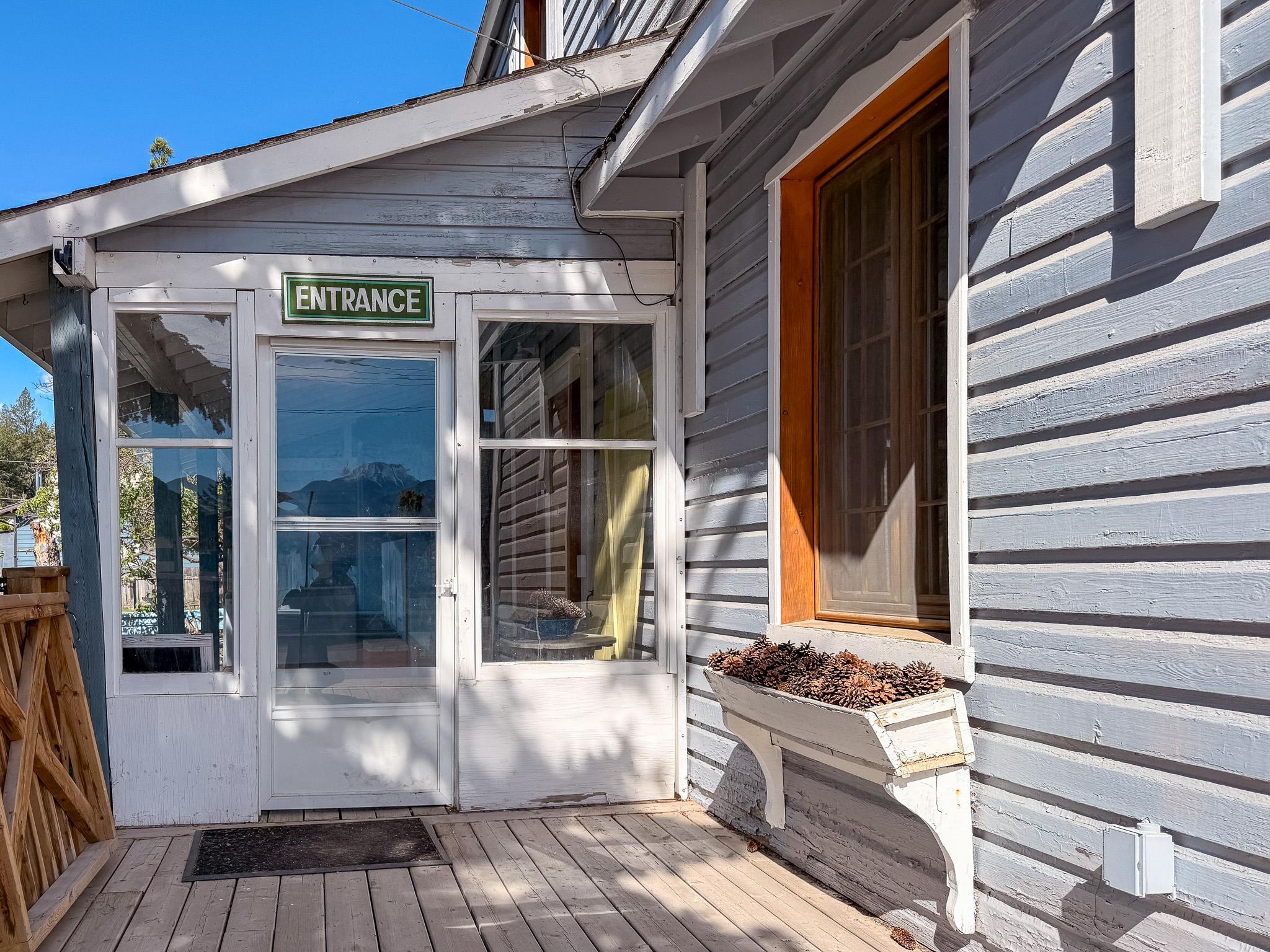 9215 Main Avenue, Wilmer, BC