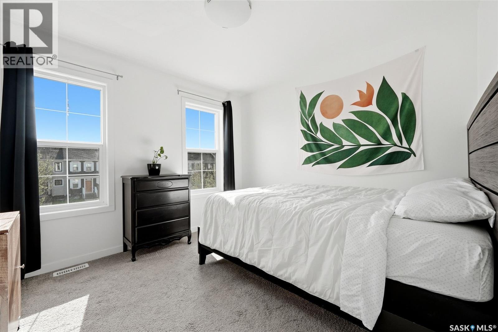 3270 Chuka Boulevard, Regina, SK - Indoor Photo Showing Bedroom