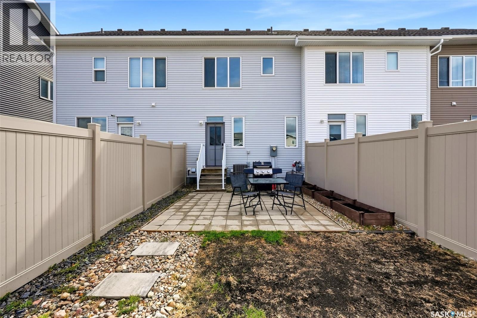 3270 Chuka Boulevard, Regina, SK - Outdoor With Exterior