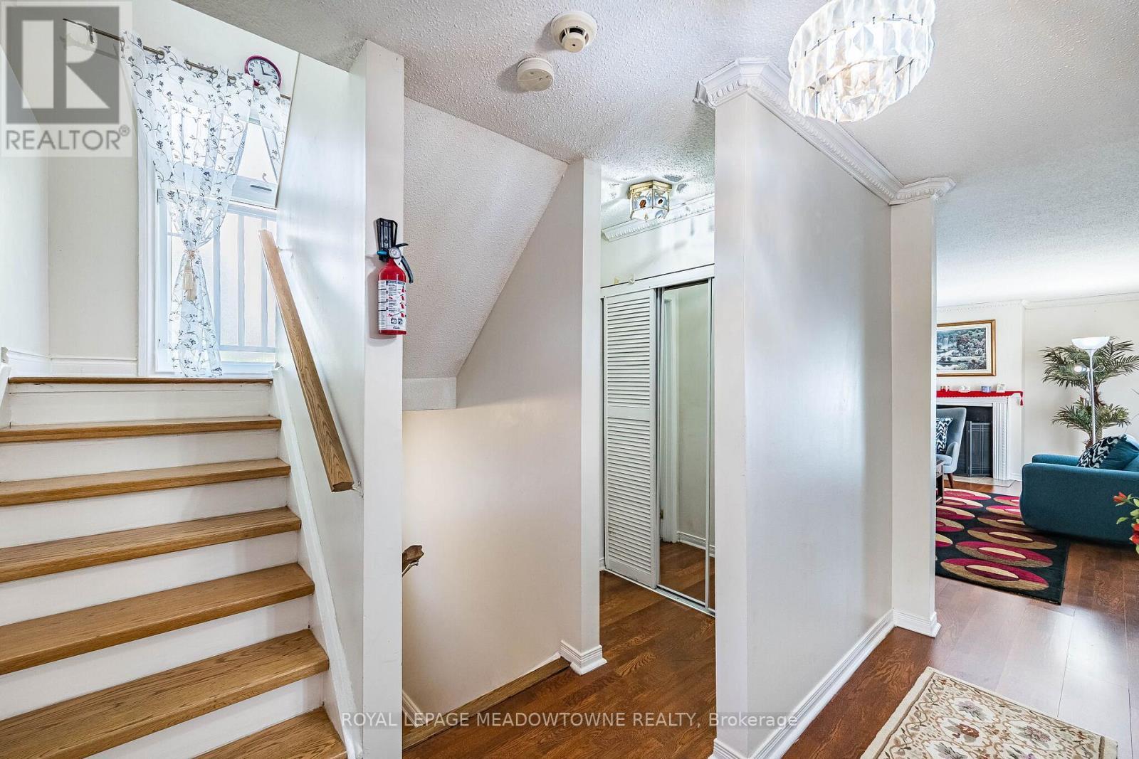 1157 Kos Boulevard, Mississauga, ON - Indoor Photo Showing Other Room