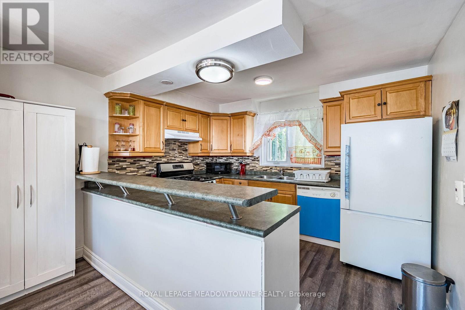 1157 Kos Boulevard, Mississauga, ON - Indoor Photo Showing Kitchen