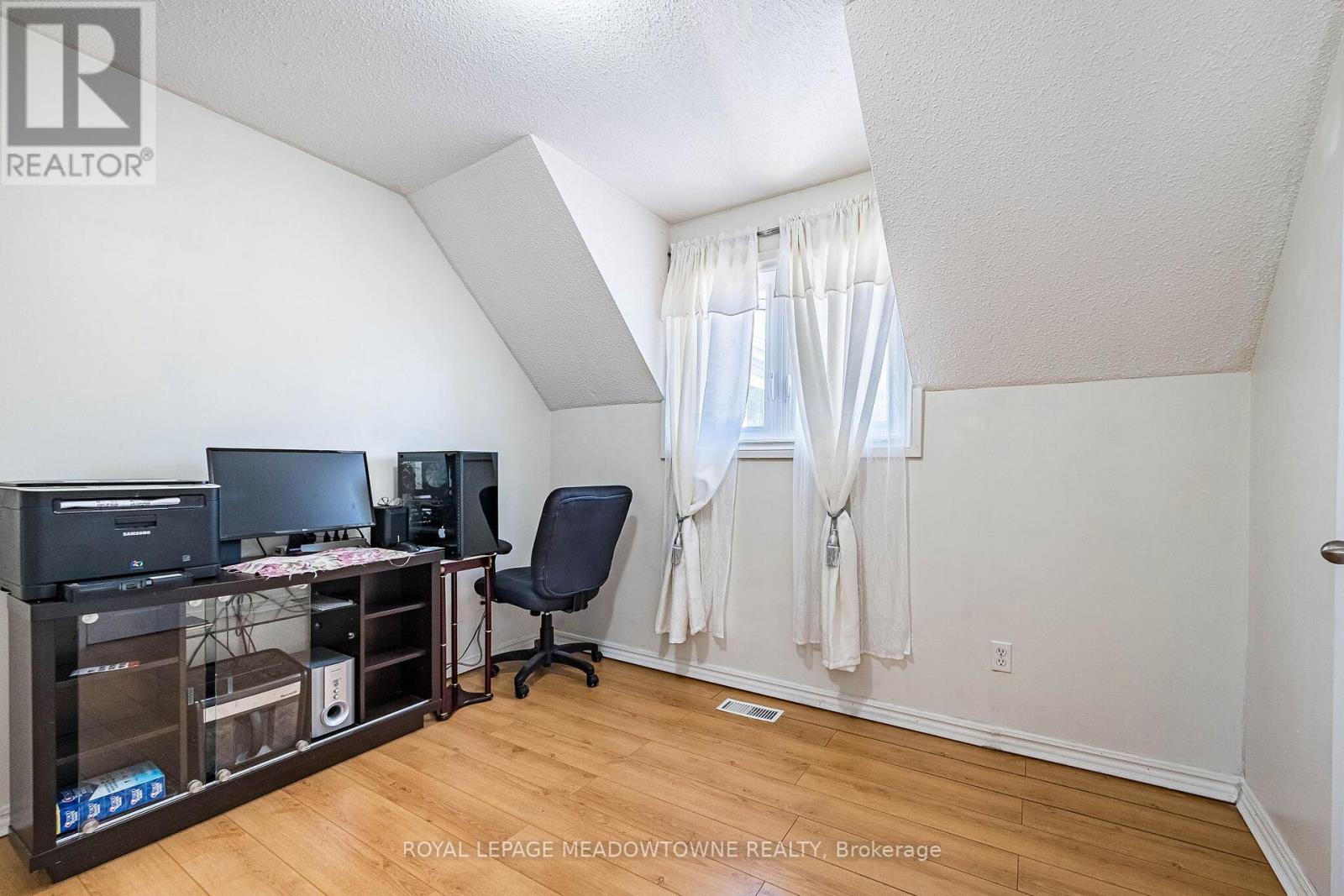 1157 Kos Boulevard, Mississauga, ON - Indoor Photo Showing Other Room