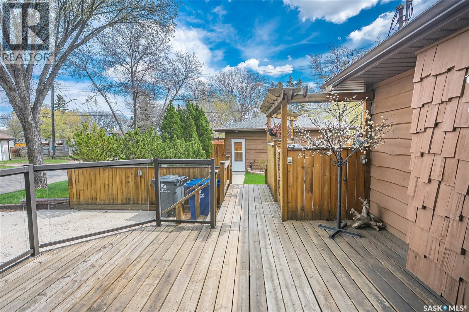 444 Q Avenue N, Saskatoon, SK - Outdoor With Deck Patio Veranda