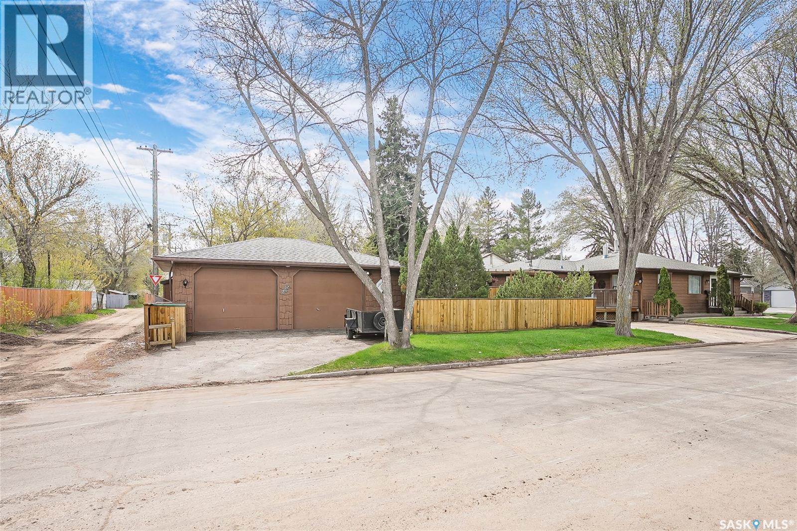 444 Q Avenue N, Saskatoon, SK - Outdoor