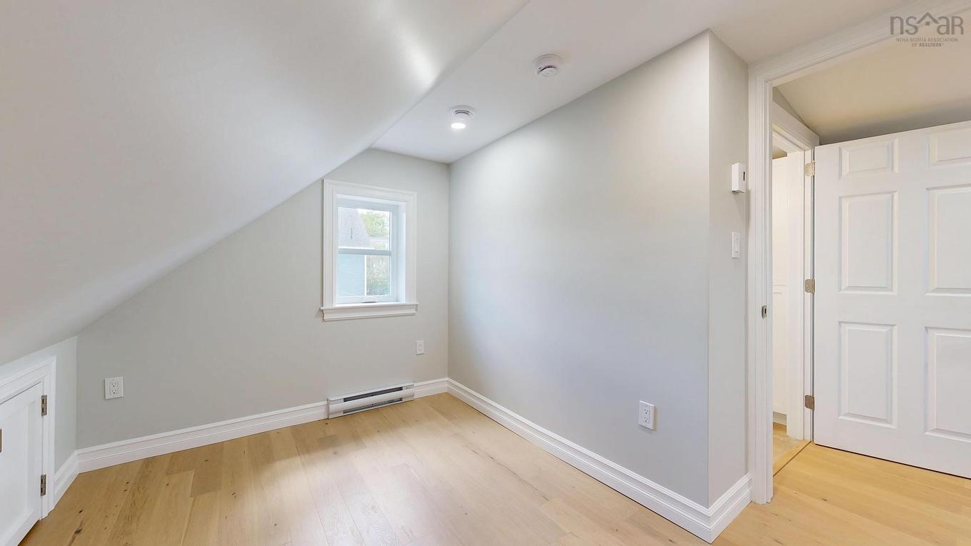 95 Cornwallis Street, Lunenburg, NS