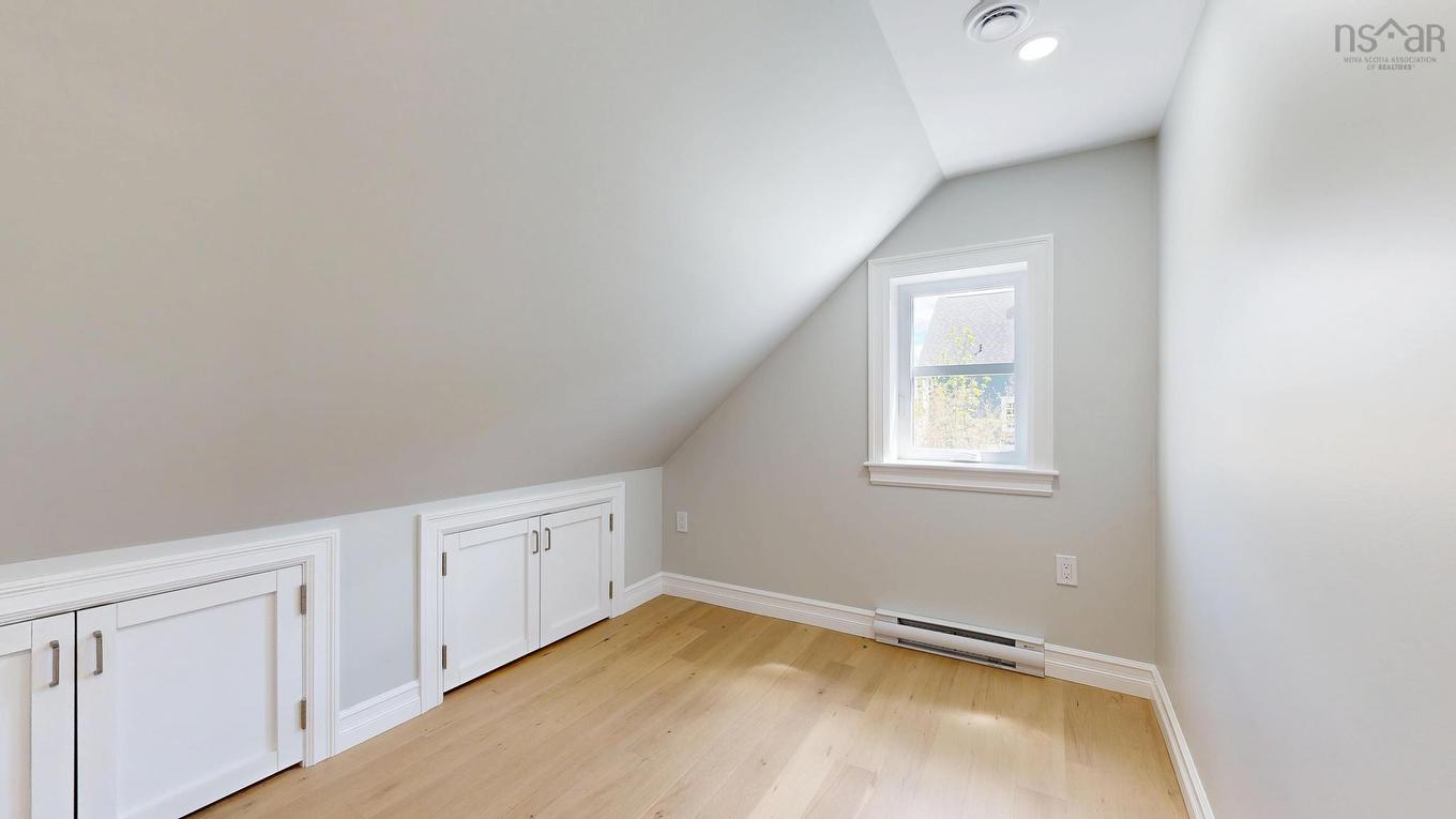 95 Cornwallis Street, Lunenburg, NS