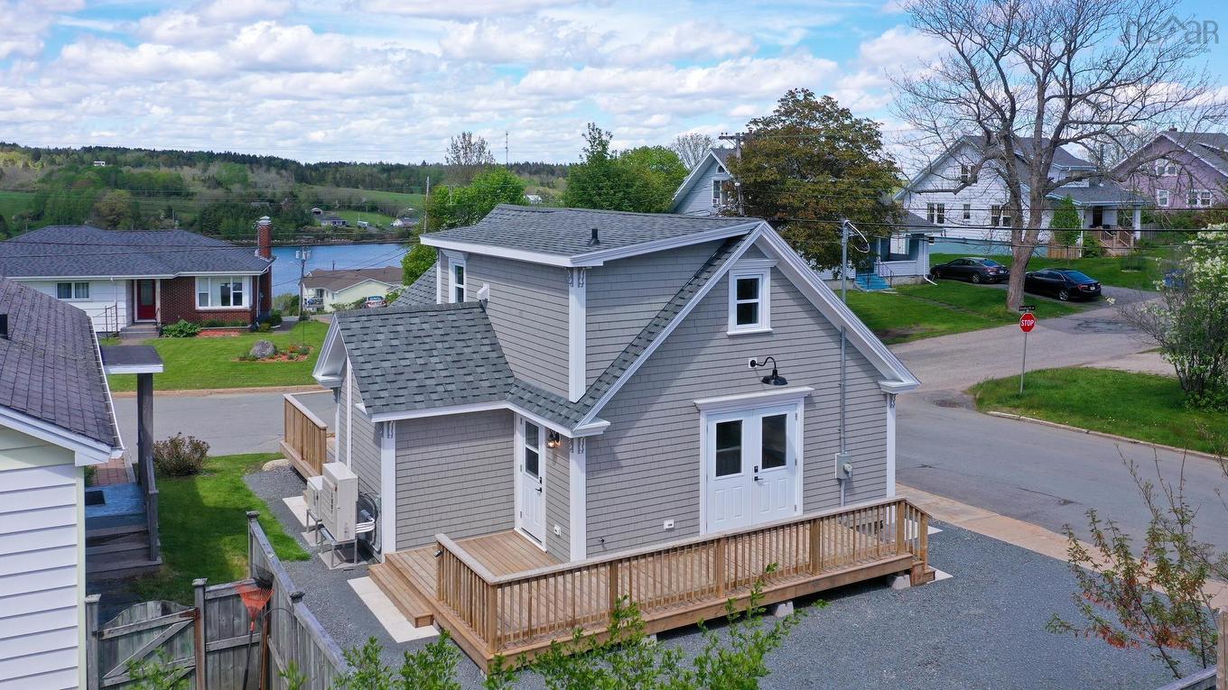 95 Cornwallis Street, Lunenburg, NS