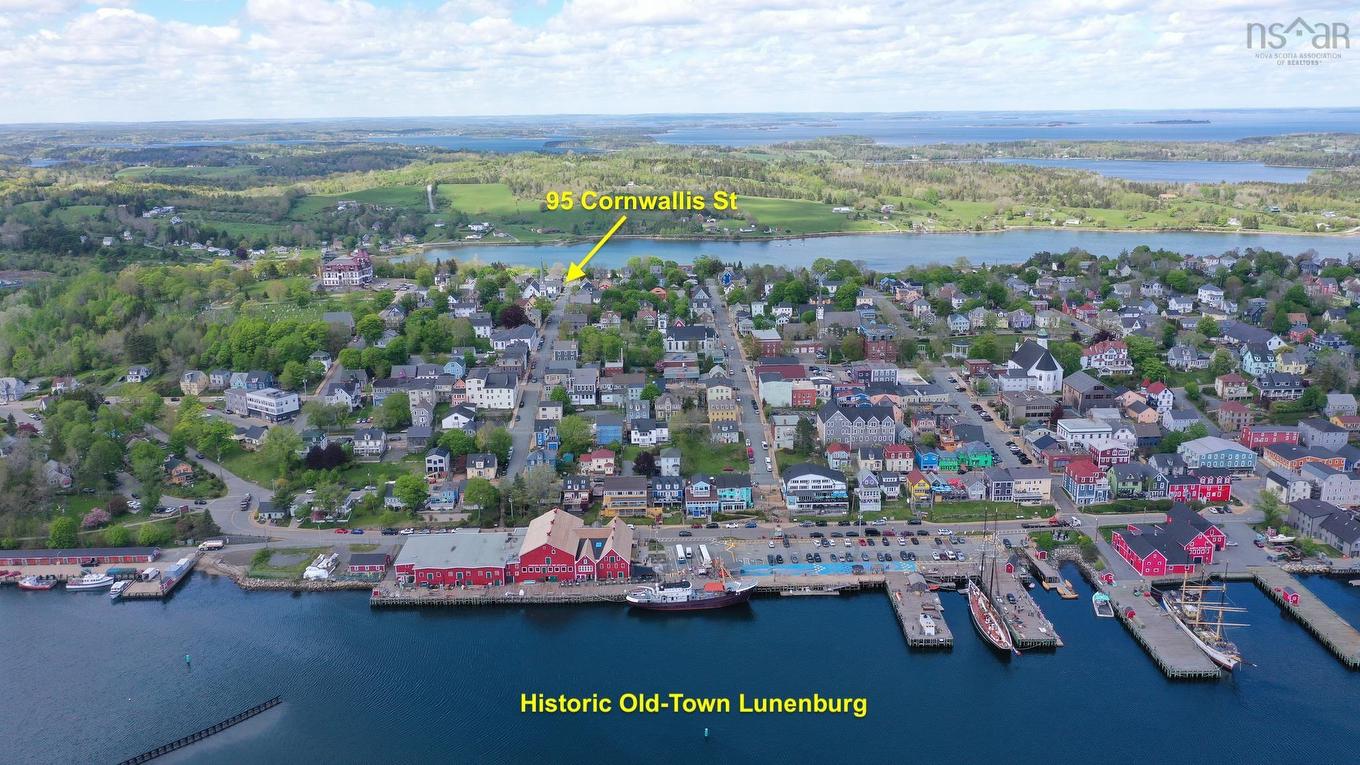 95 Cornwallis Street, Lunenburg, NS