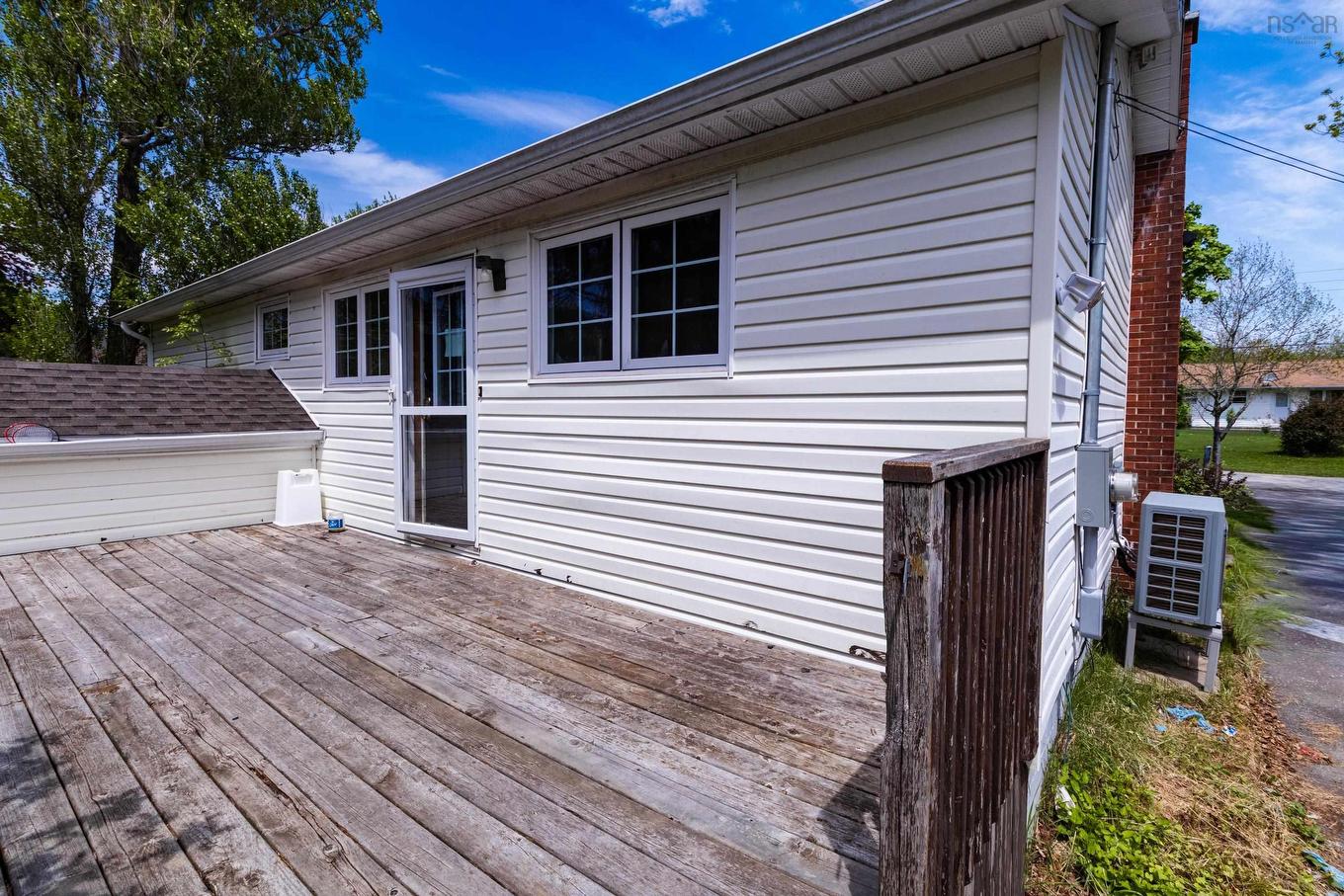 119 Harriet Street, Shelburne, NS