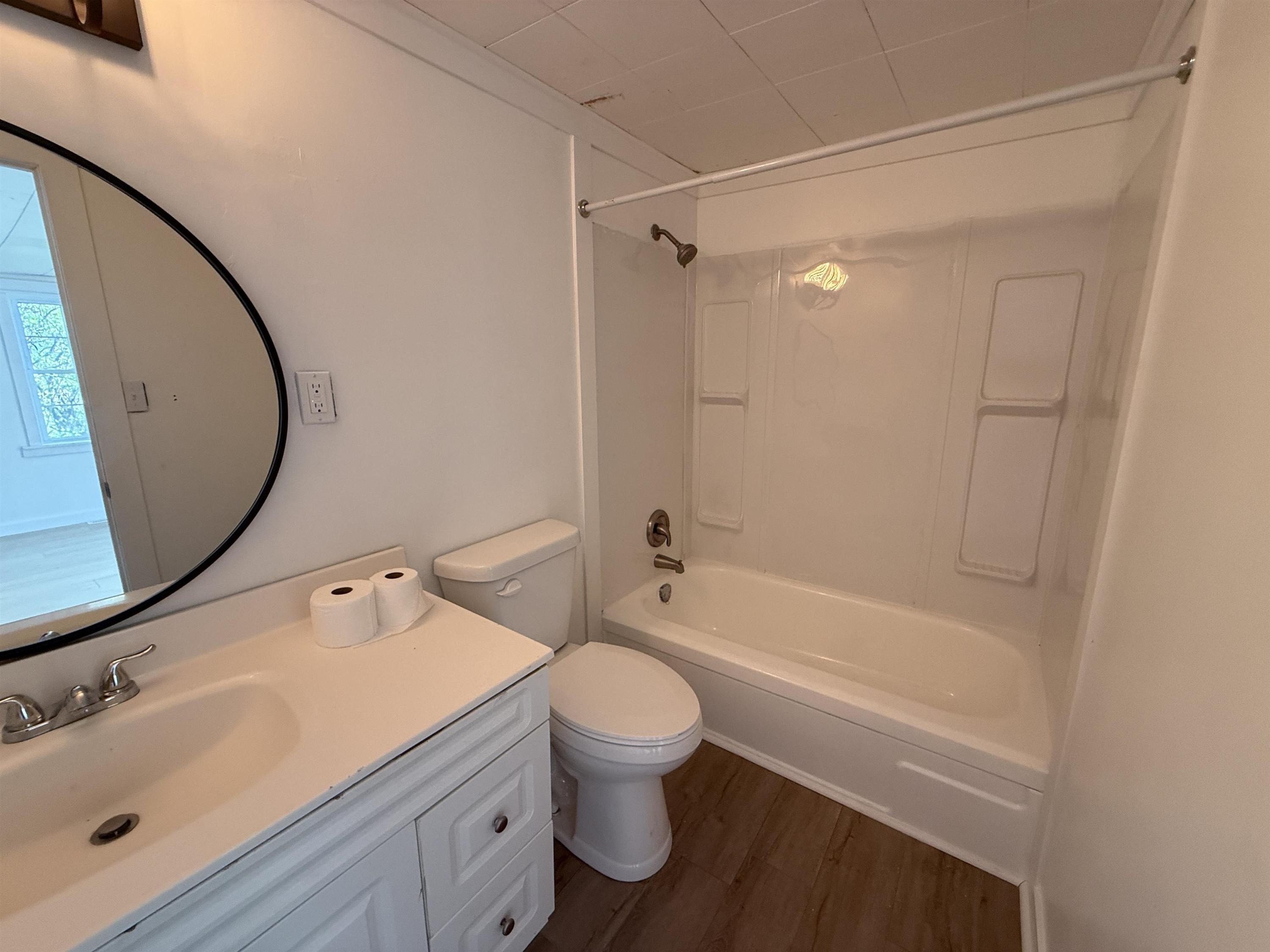165 Third Street, Dryden, ON - Indoor Photo Showing Bathroom