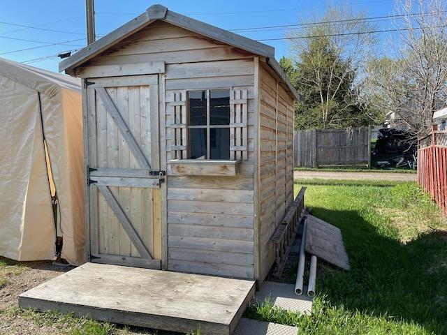 180 Third Street, Dryden, ON - Outdoor