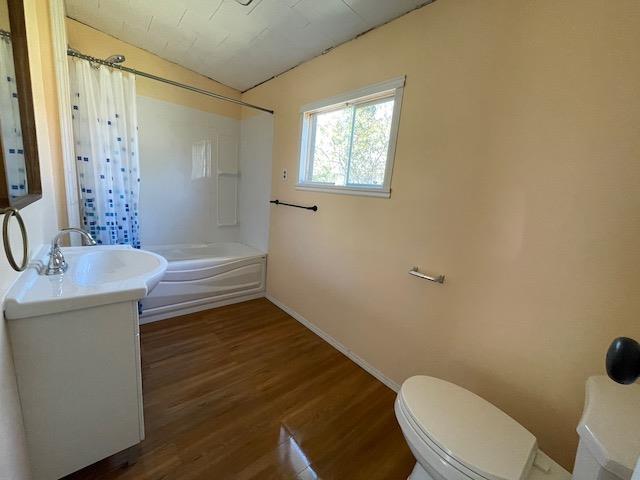 180 Third Street, Dryden, ON - Indoor Photo Showing Bathroom