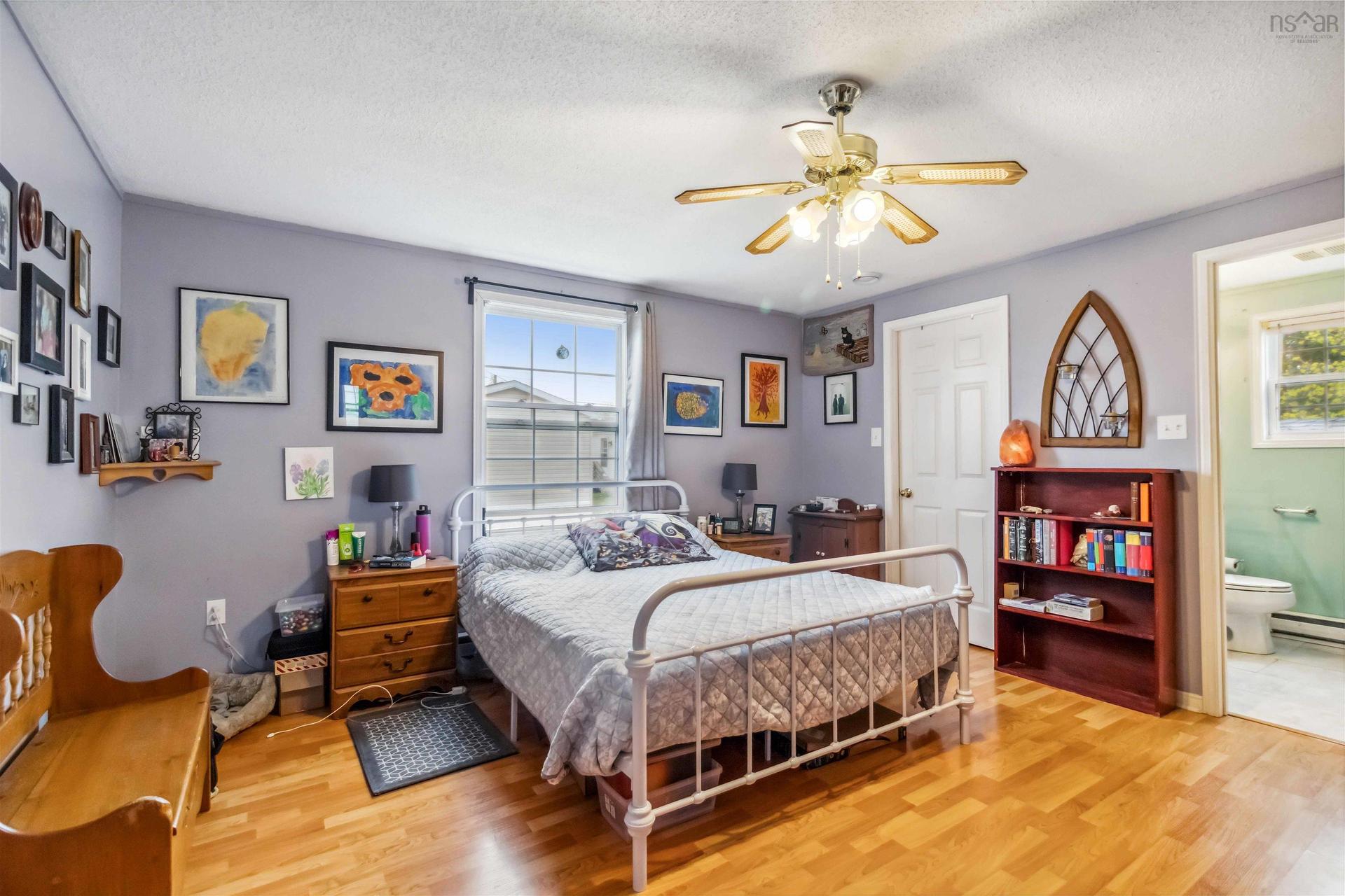 86 Thomson Drive, Bridgewater, NS