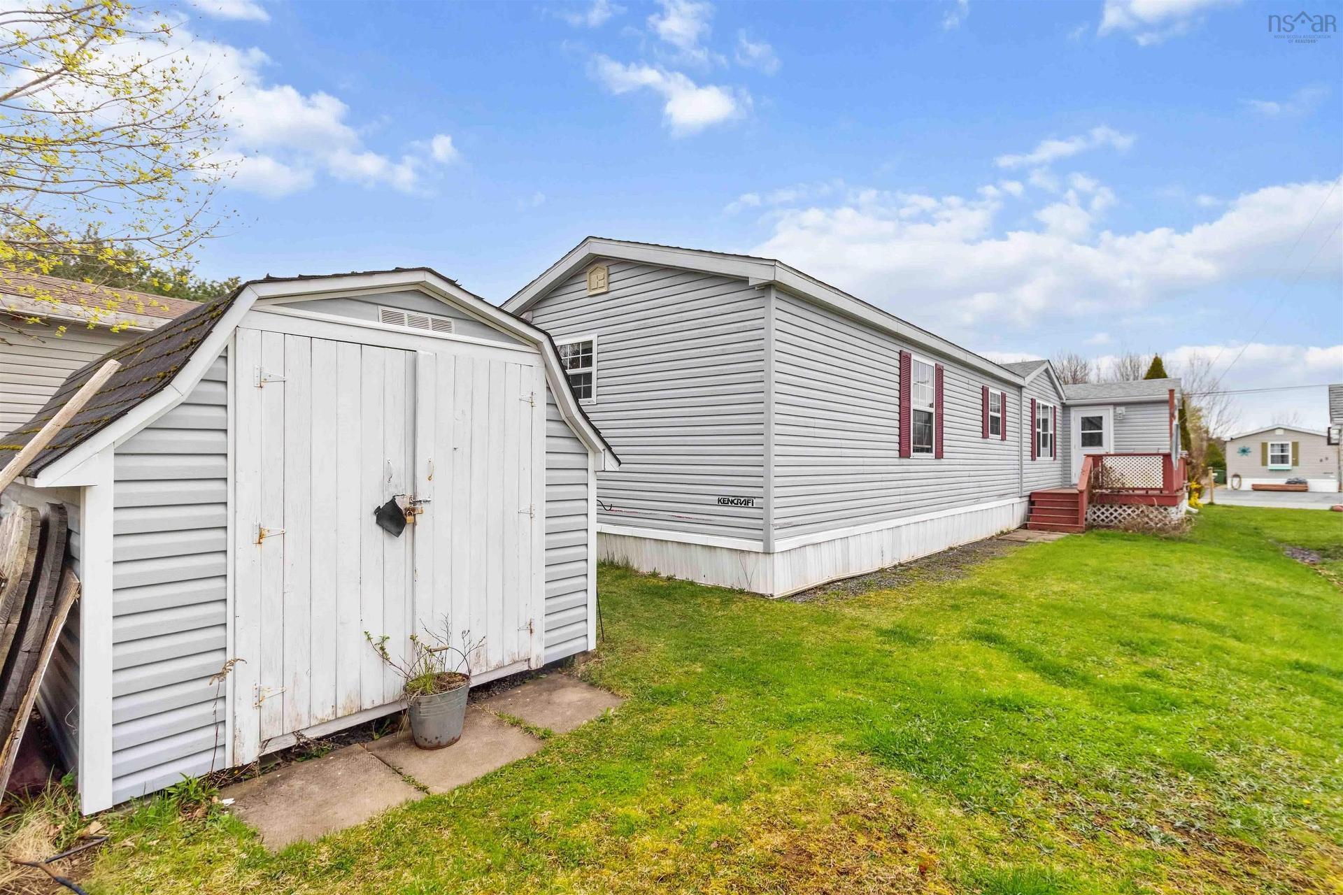 86 Thomson Drive, Bridgewater, NS