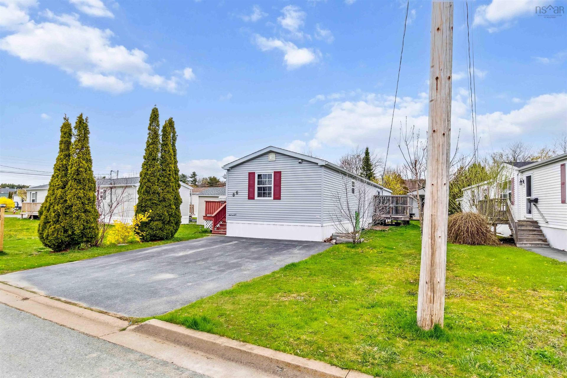 86 Thomson Drive, Bridgewater, NS