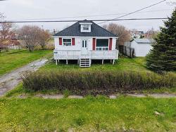 16 Seventh Street Glace Bay, NS B1A 4K3