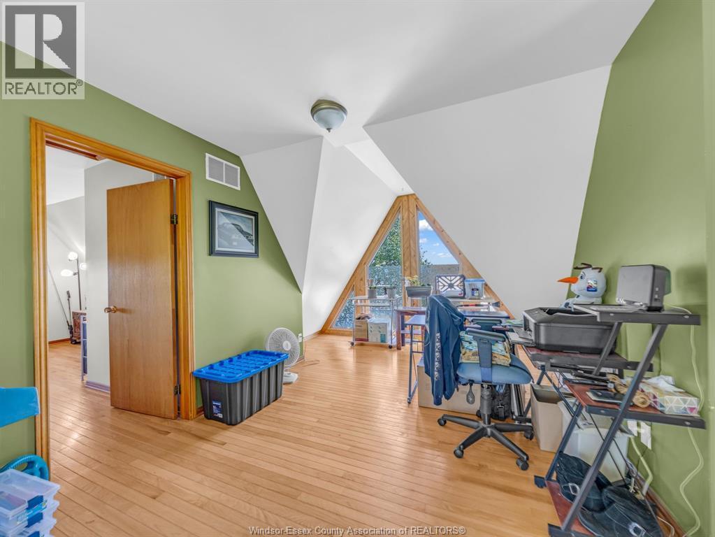 3315 3Rd Concession, Harrow, ON - Indoor