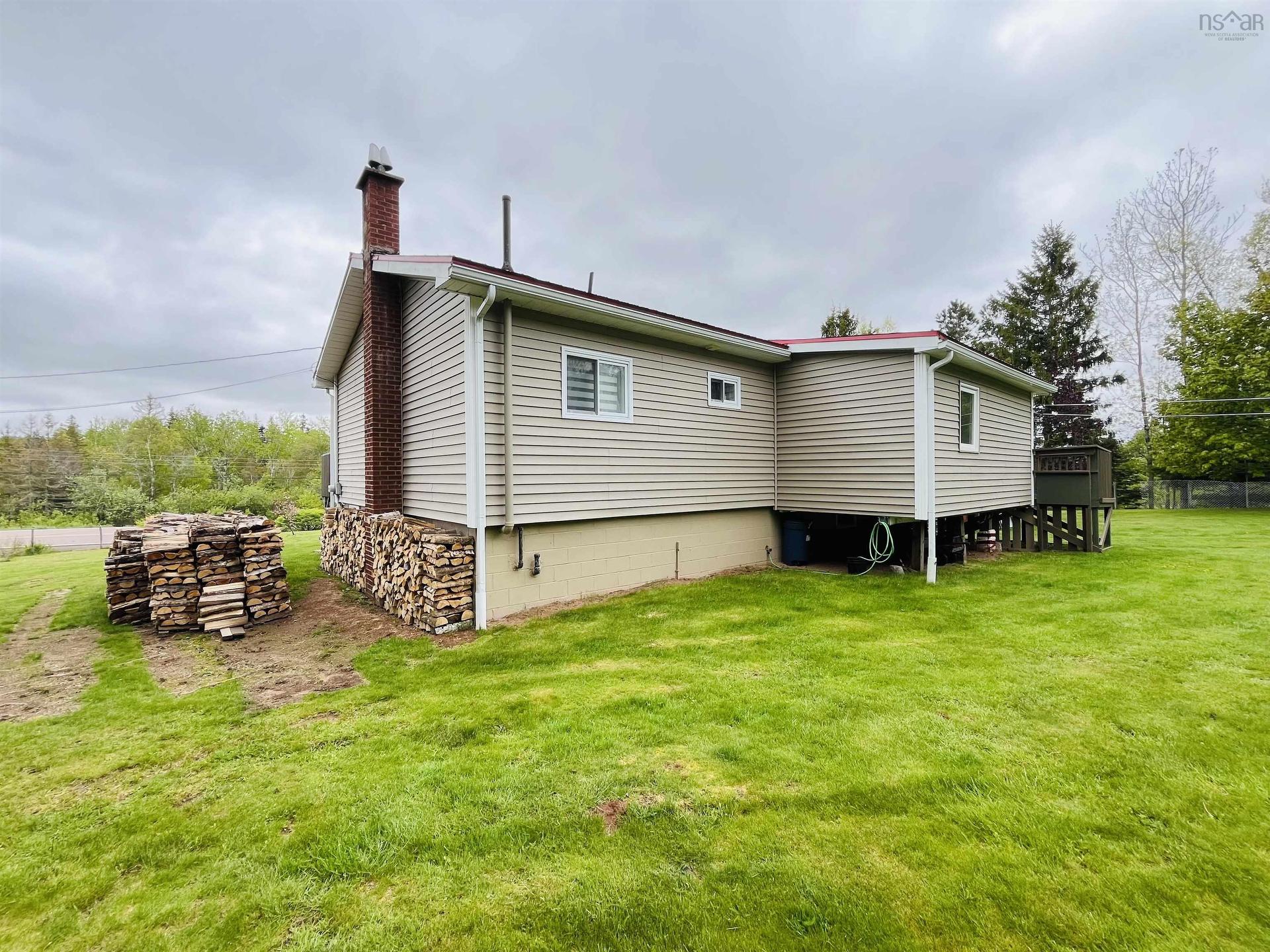 10949 2 Highway, Mapleton, NS