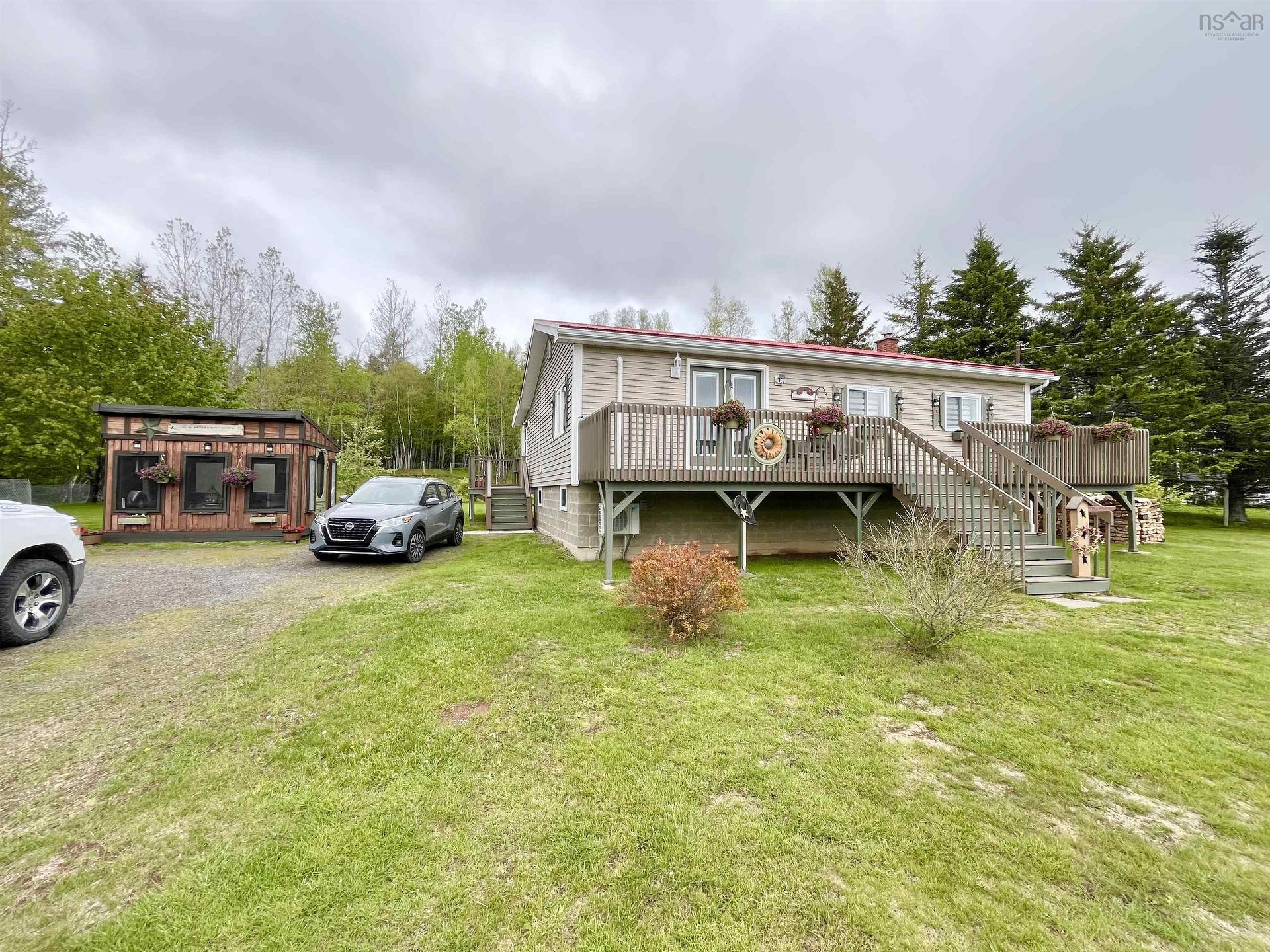 10949 2 Highway, Mapleton, NS