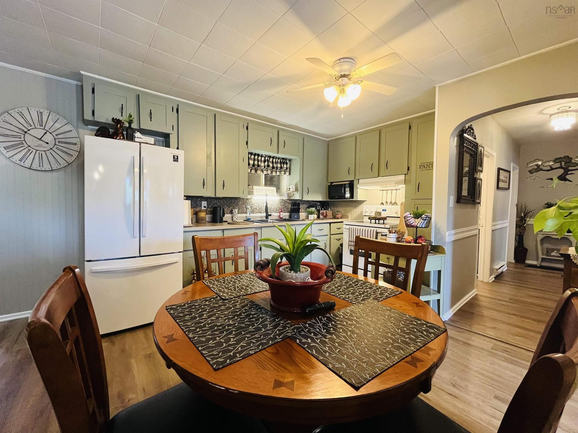 10949 2 Highway, Mapleton, NS