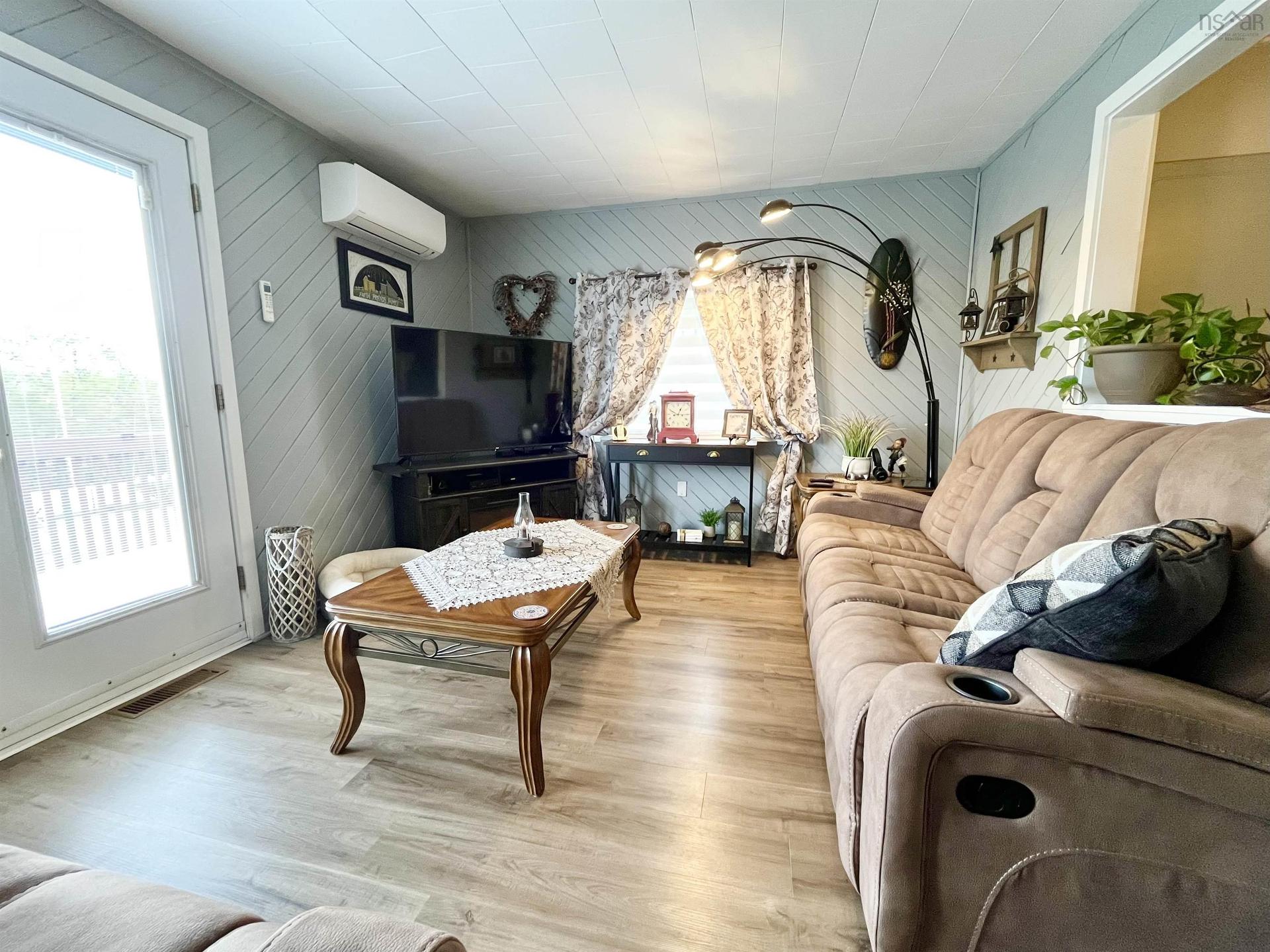 10949 2 Highway, Mapleton, NS