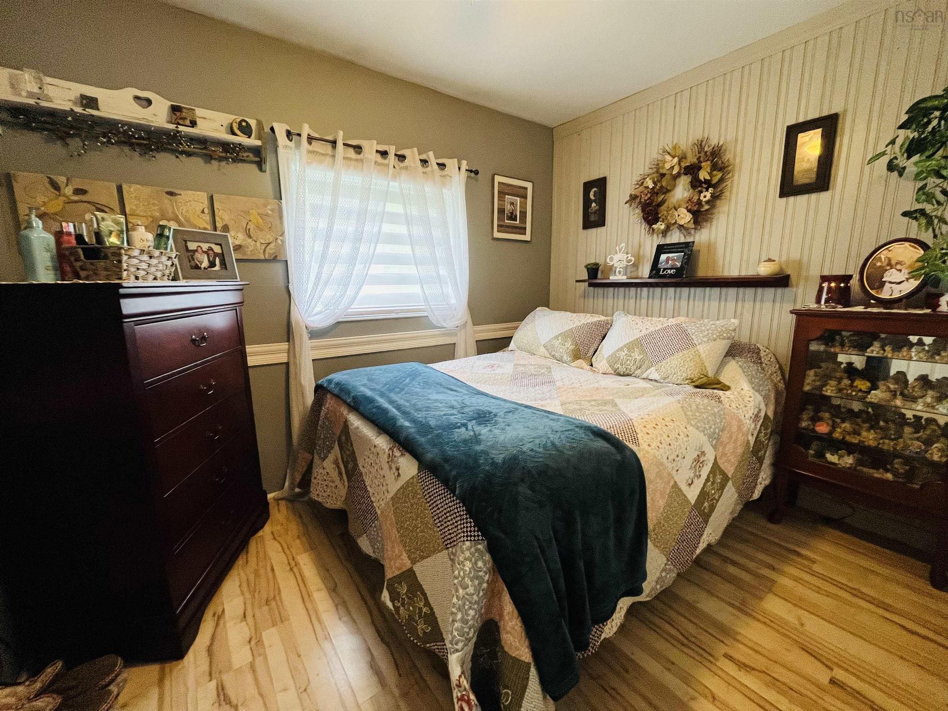 10949 2 Highway, Mapleton, NS