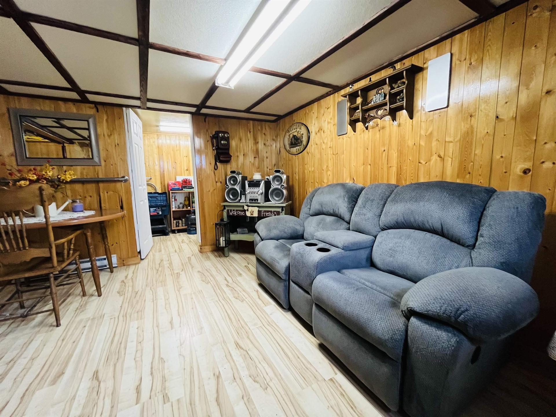 10949 2 Highway, Mapleton, NS