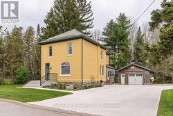 14 LOVEYS STREET W East Zorra-Tavistock (Hickson), ON N0J 1L0