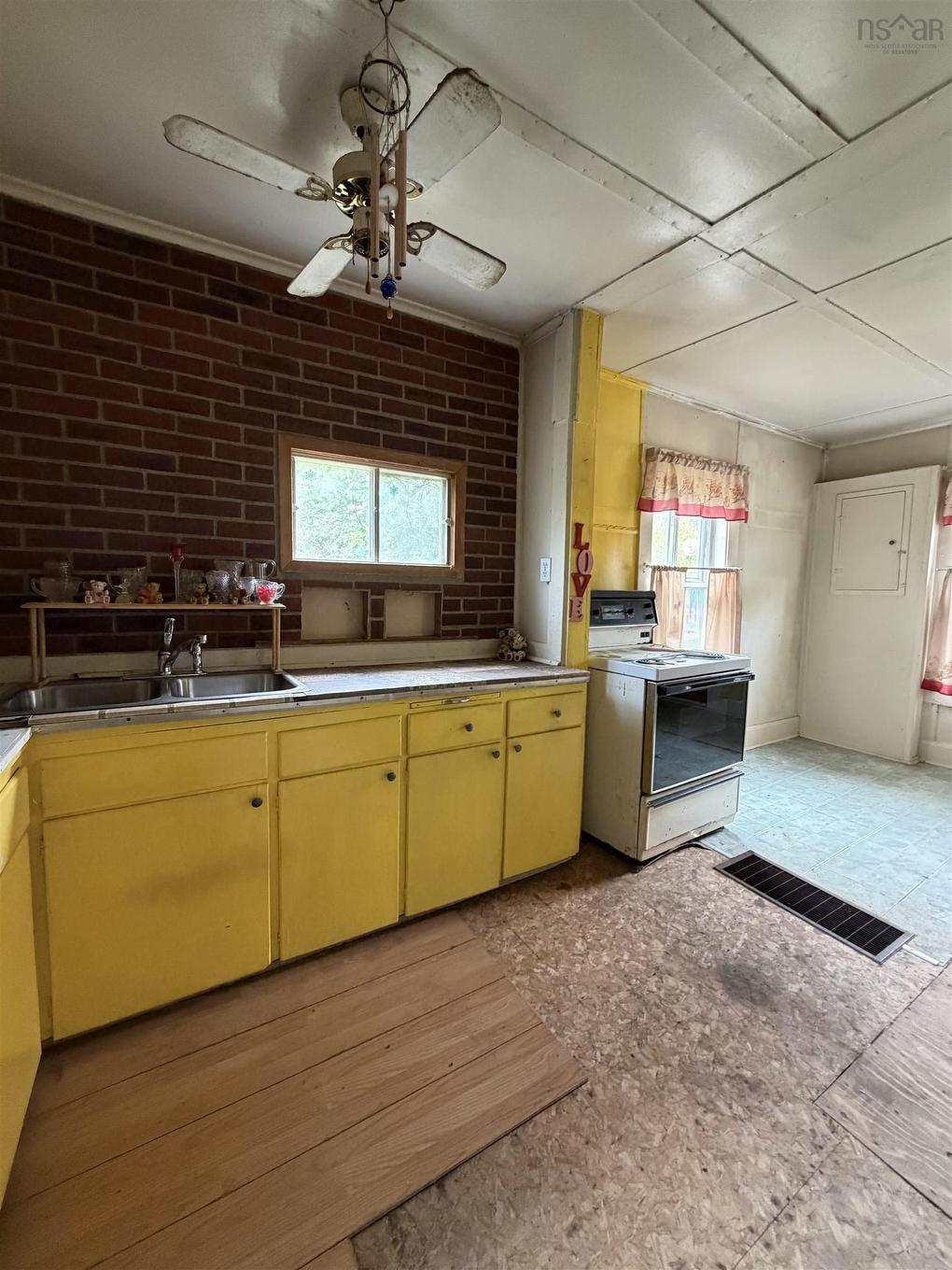 8721 Highway 101, Brighton, NS