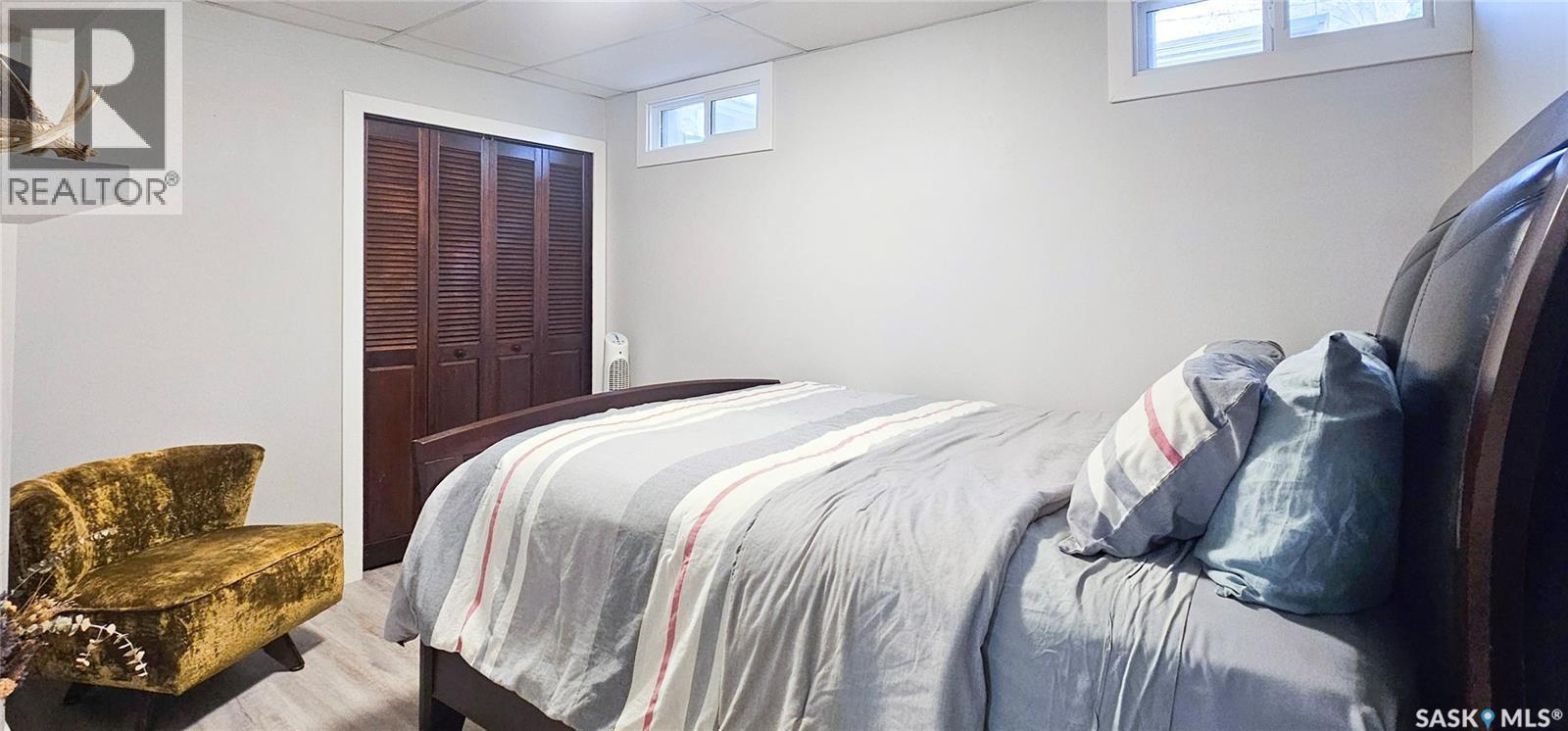 1406 Ashley Drive, Swift Current, SK - Indoor Photo Showing Bedroom