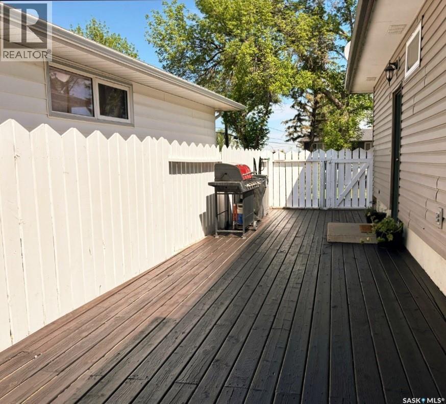 1406 Ashley Drive, Swift Current, SK - Outdoor With Deck Patio Veranda With Exterior