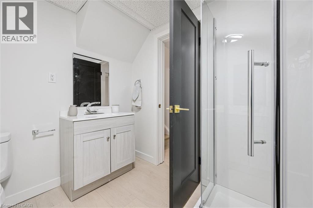 Bathroom featuring a shower stall and vanity - 459 Drummerhill Crescent, Waterloo, ON - Indoor Photo Showing Bathroom