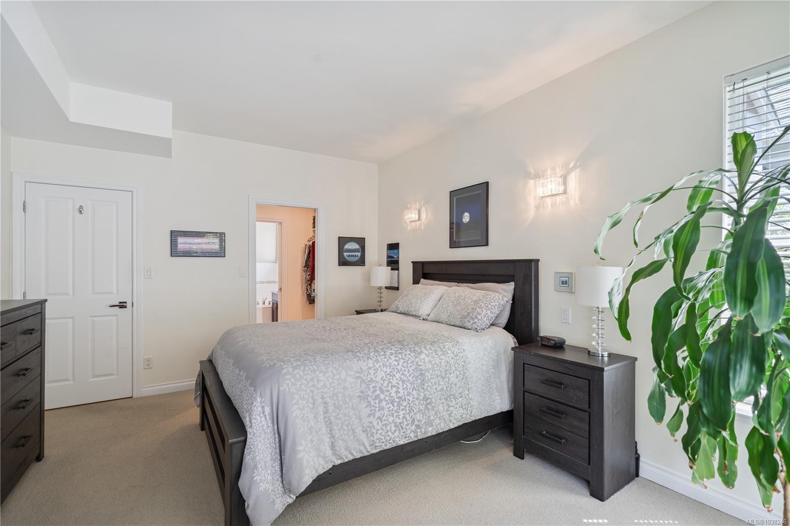 #122-945 Bear Mountain Pkwy, Langford, BC