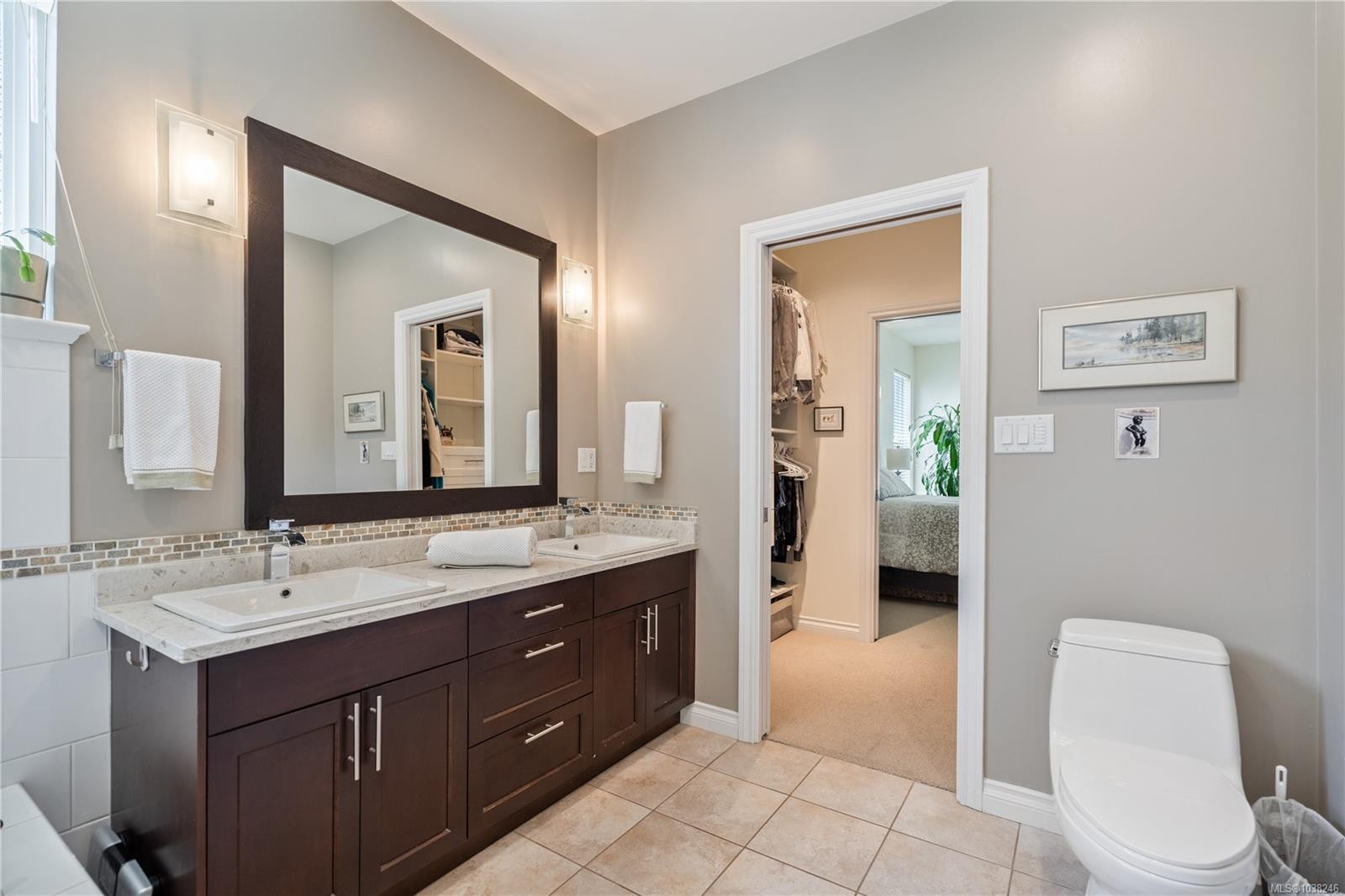 #122-945 Bear Mountain Pkwy, Langford, BC
