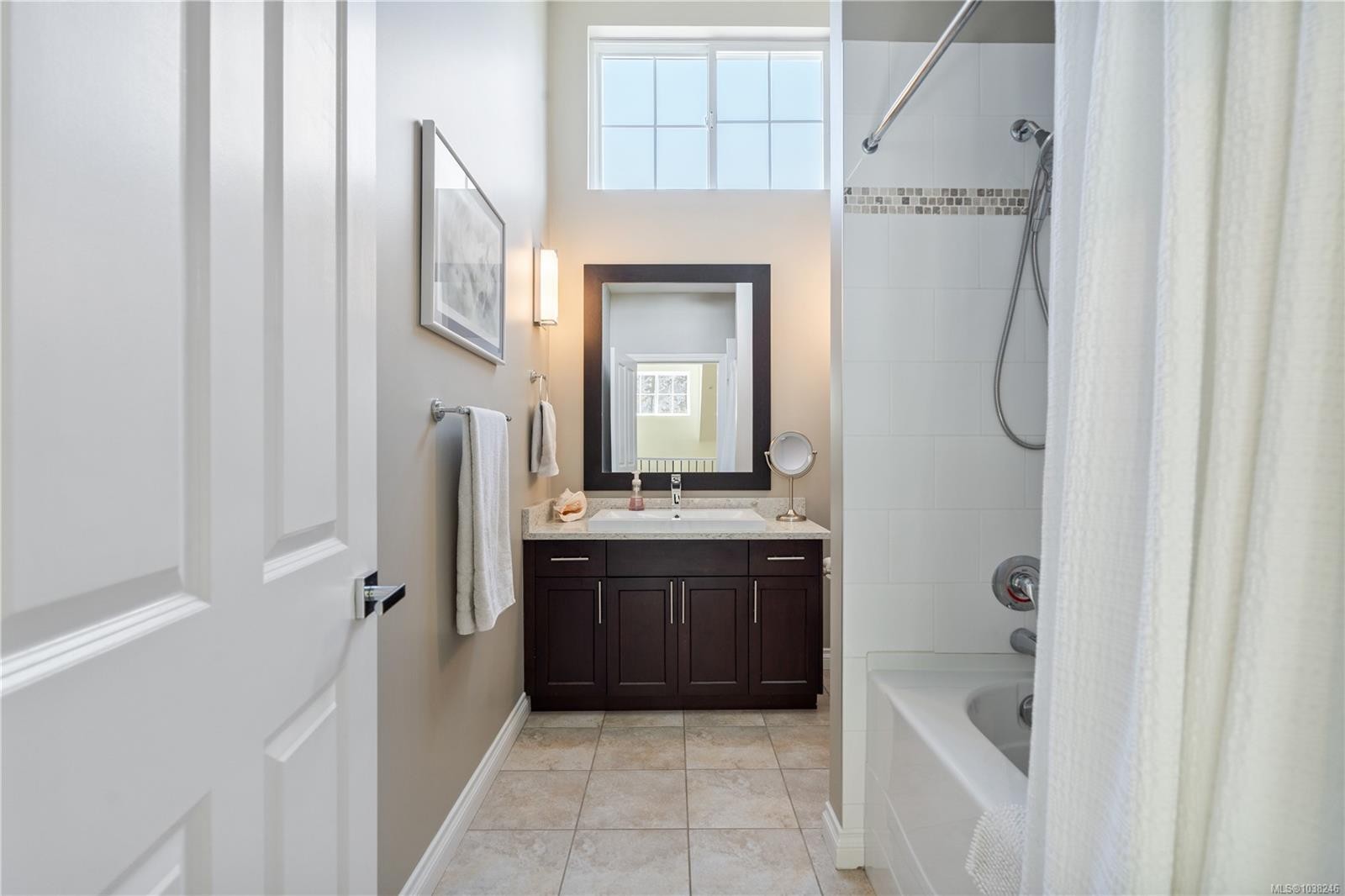 #122-945 Bear Mountain Pkwy, Langford, BC