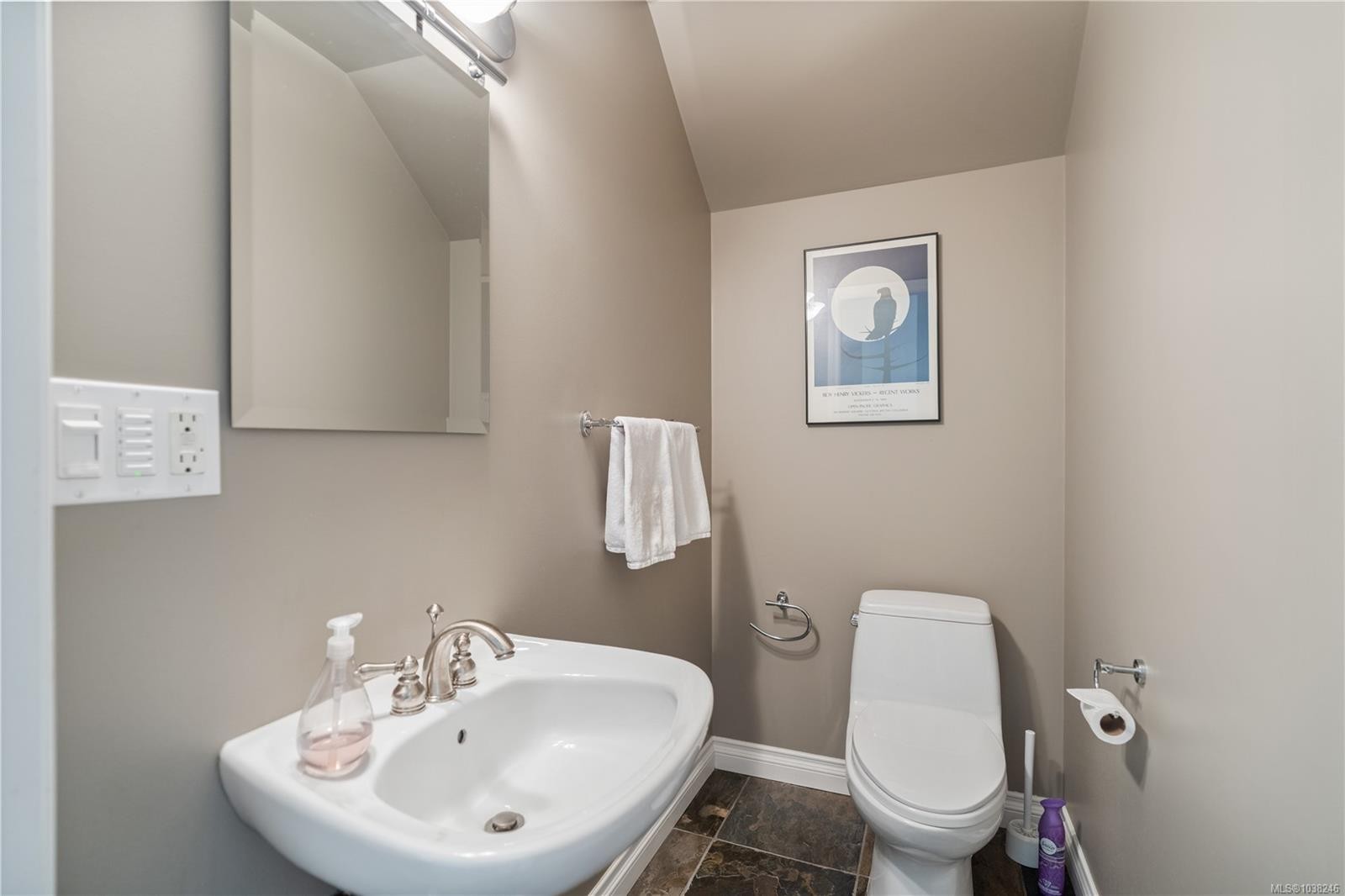 #122-945 Bear Mountain Pkwy, Langford, BC